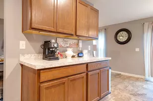 7058 Hidden Green Cir, Fox Lake, IL 60020 - Photo 12