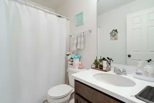 7058 Hidden Green Cir, Fox Lake, IL 60020 - Photo 20