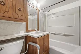 8204 Austin Ave, Burbank, IL 60459 - Photo 10