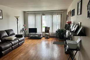 352 Crandon Ave, Calumet City, IL 60409 - Photo 4