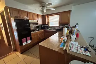352 Crandon Ave, Calumet City, IL 60409 - Photo 14