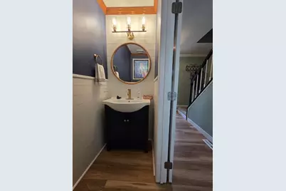 585 N Lyle Avenue, Elgin, IL 60123 - Photo 12