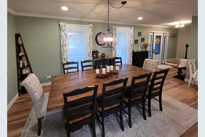 585 N Lyle Avenue, Elgin, IL 60123 - Photo 10