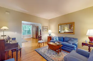 2948 Adamson Dr, Geneva, IL 60134 - Photo 2