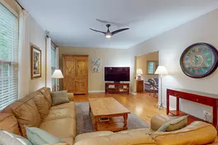 2948 Adamson Dr, Geneva, IL 60134 - Photo 10