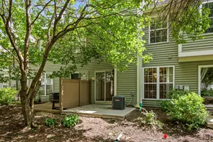 942 Little Falls Ct, Elk Grove Village, IL 60007 - Photo 26