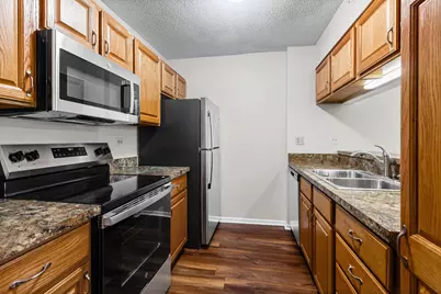 511 Aurora Avenue #516, Naperville, IL 60540 - Photo 4