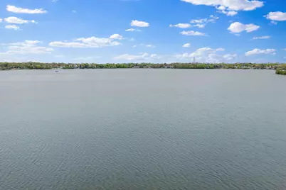 237 Sandy Point Lane, Lake Zurich, IL 60047 - Photo 48