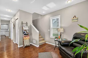 162 Park St, Hampshire, IL 60140 - Photo 8