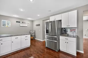 162 Park St, Hampshire, IL 60140 - Photo 14