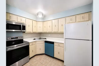 9395 Landings Lane #602, Des Plaines, IL 60016 - Photo 4
