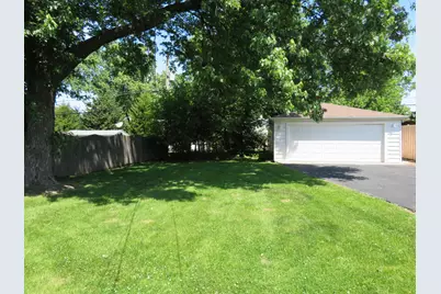 310 W Taylor Road, Lombard, IL 60148 - Photo 18