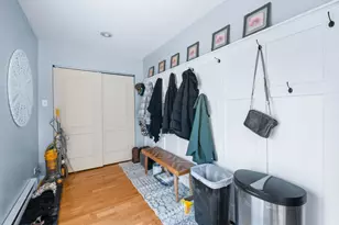 2945 N 77th Ave, Elmwood Park, IL 60707 - Photo 8