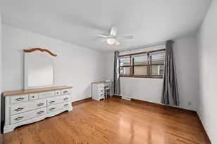 10505 S Kilbourn Ave, Oak Lawn, IL 60453 - Photo 14