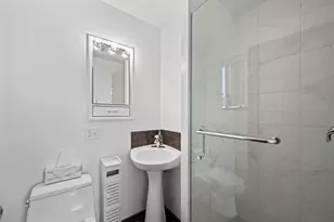 10505 S Kilbourn Ave, Oak Lawn, IL 60453 - Photo 20