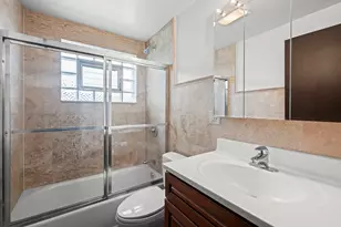 10505 S Kilbourn Ave, Oak Lawn, IL 60453 - Photo 10