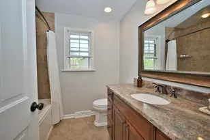 2S510 Seneca Dr, Wheaton, IL 60189 - Photo 40