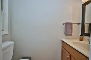 2S510 Seneca Dr, Wheaton, IL 60189 - Photo 12