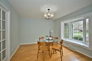 2S510 Seneca Dr, Wheaton, IL 60189 - Photo 14