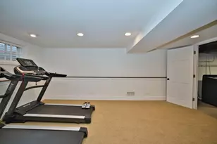 2S510 Seneca Dr, Wheaton, IL 60189 - Photo 52