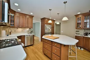 2S510 Seneca Dr, Wheaton, IL 60189 - Photo 24