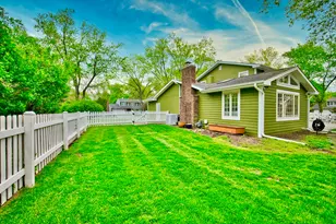 2S510 Seneca Dr, Wheaton, IL 60189 - Photo 70
