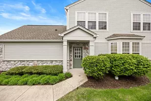 24850 W Franklin Ln, Plainfield, IL 60585 - Photo 2
