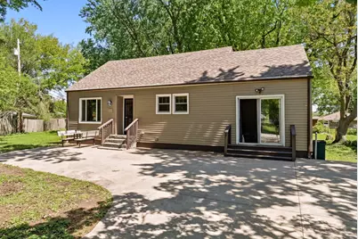 3804 15th Street B, Moline, IL 61265 - Photo 1