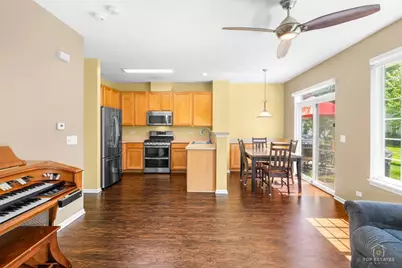 2264 Daybreak Drive #2264, Lake in the Hills, IL 60156 - Photo 8