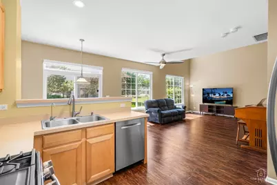 2264 Daybreak Drive #2264, Lake in the Hills, IL 60156 - Photo 6