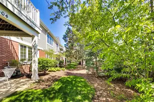 7404 Lincoln Ave, Skokie, IL 60076 - Photo 32