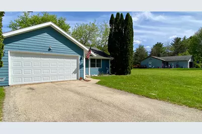 143 Liverpool Drive, Poplar Grove, IL 61065 - Photo 2