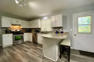 143 Liverpool Dr, Poplar Grove, IL 61065 - Photo 10