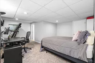 705 Gregor Ln, Wheeling, IL 60090 - Photo 22