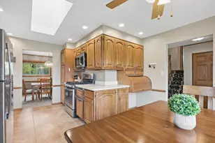 1903 E Ivy Ln, Mount Prospect, IL 60056 - Photo 4