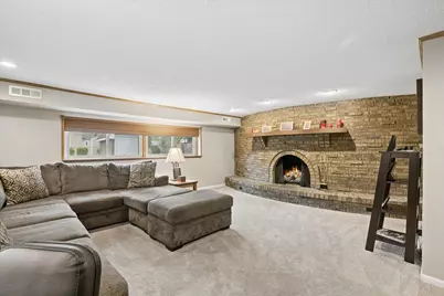 1903 E Ivy Lane, Mount Prospect, IL 60056 - Photo 10