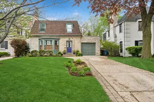 2026 McDaniel Ave, Evanston, IL 60201 - Photo 1