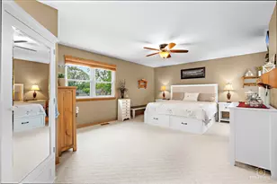 312 Greenview Dr, Crystal Lake, IL 60014 - Photo 14