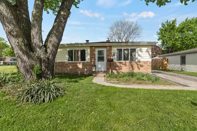 34 N California Avenue, Mundelein, IL 60060 - Photo 2