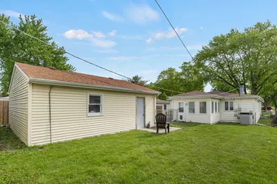 34 N California Avenue, Mundelein, IL 60060 - Photo 22