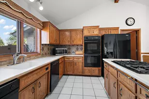 11746 Innishmor Ct, Orland Park, IL 60467 - Photo 10