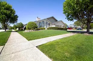 11746 Innishmor Ct, Orland Park, IL 60467 - Photo 2