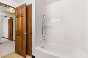 8 Groveland St, Streator, IL 61364 - Photo 28