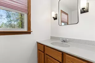 8 Groveland St, Streator, IL 61364 - Photo 16