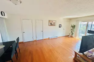 322 Klein Creek Ct, Carol Stream, IL 60188 - Photo 2
