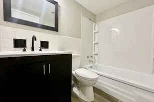 9725 S Karlov Ave, Oak Lawn, IL 60453 - Photo 12