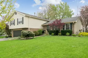 715 Fieldstone Cir, Lake Zurich, IL 60047 - Photo 1
