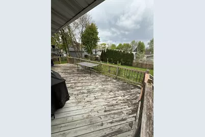 407 Santa Barbara Road, Lakemoor, IL 60051 - Photo 4