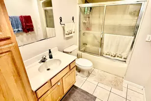 407 Santa Barbara Rd, Lakemoor, IL 60051 - Photo 14