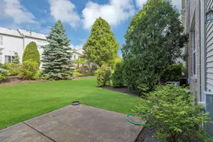 912 Kings Canyon Dr, Streamwood, IL 60107 - Photo 6